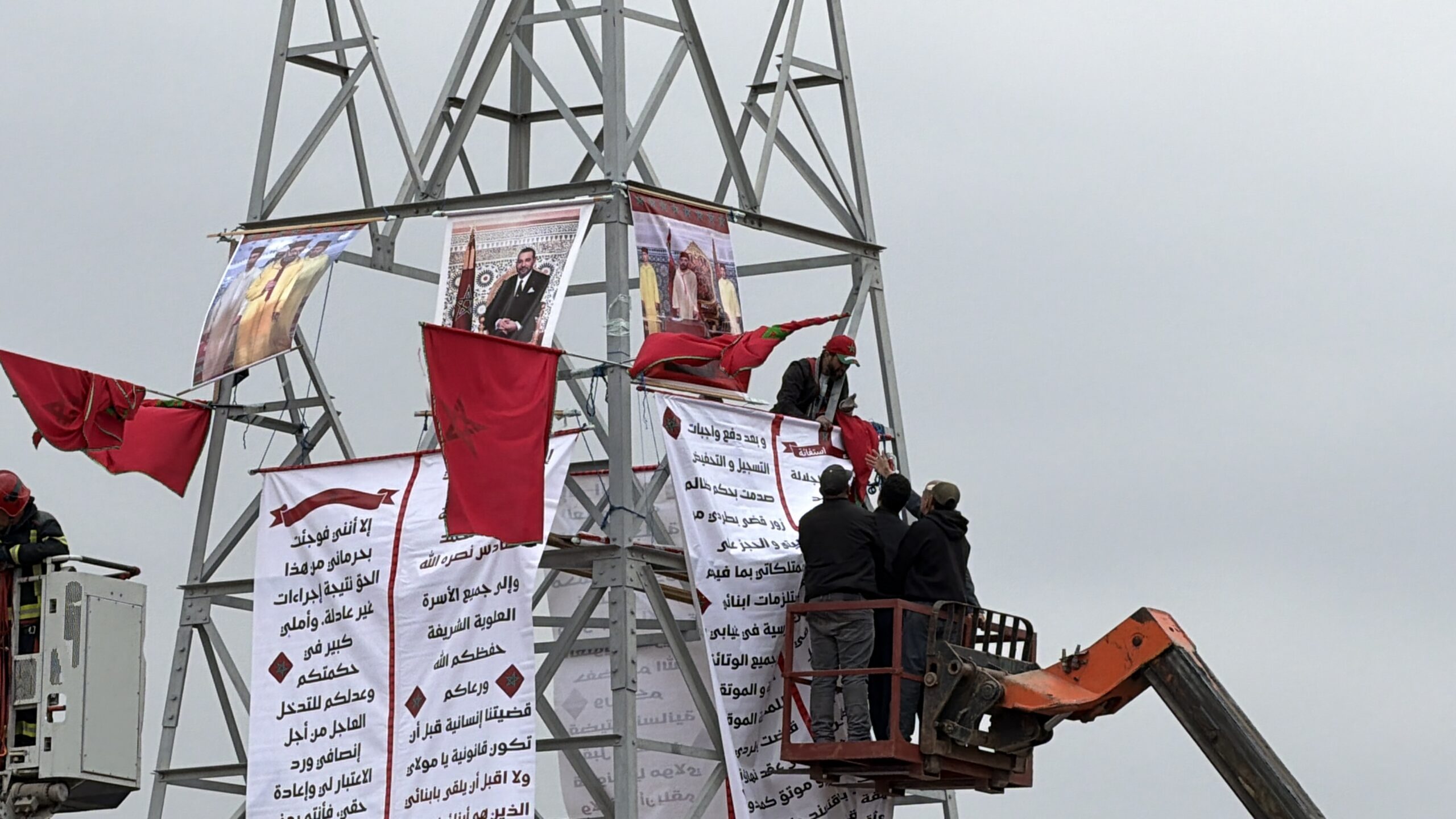 إيداع “متسلق البرج الكهربائي” بمراكش تحت الحراسة النظرية بعد ساعات من الاستنفار