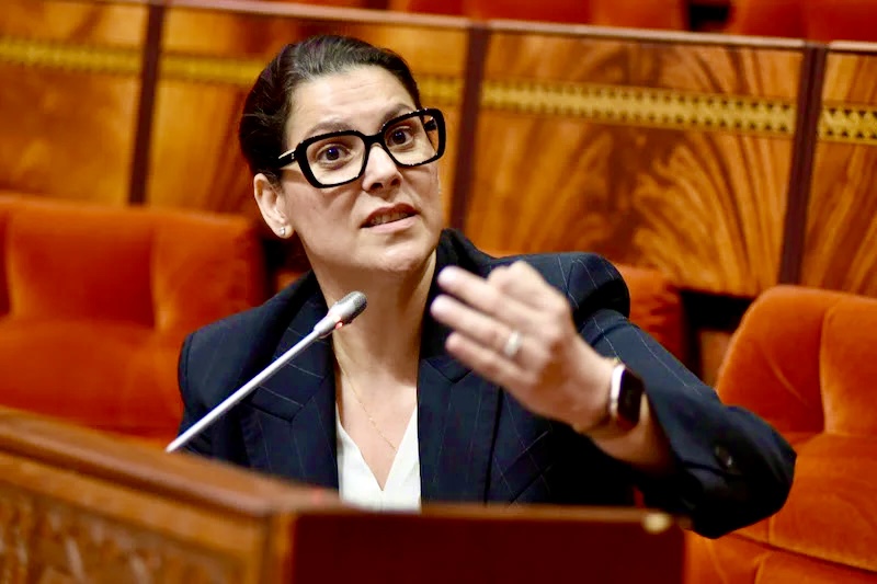 الوزيرة المنصوري تفنذ ادعاءات موقع “برلمان.كوم” وتسلك المساطر القانونية