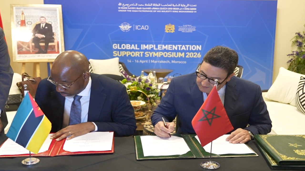 مراكش.. الوزير قيوح يوقع اتفاقية طيران جديدة مع نظيره الموزمبيقي +فيديو