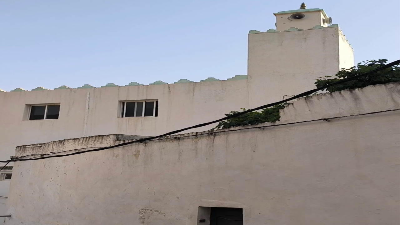 العثور على جثة شحص داخل مسجد بتطوان