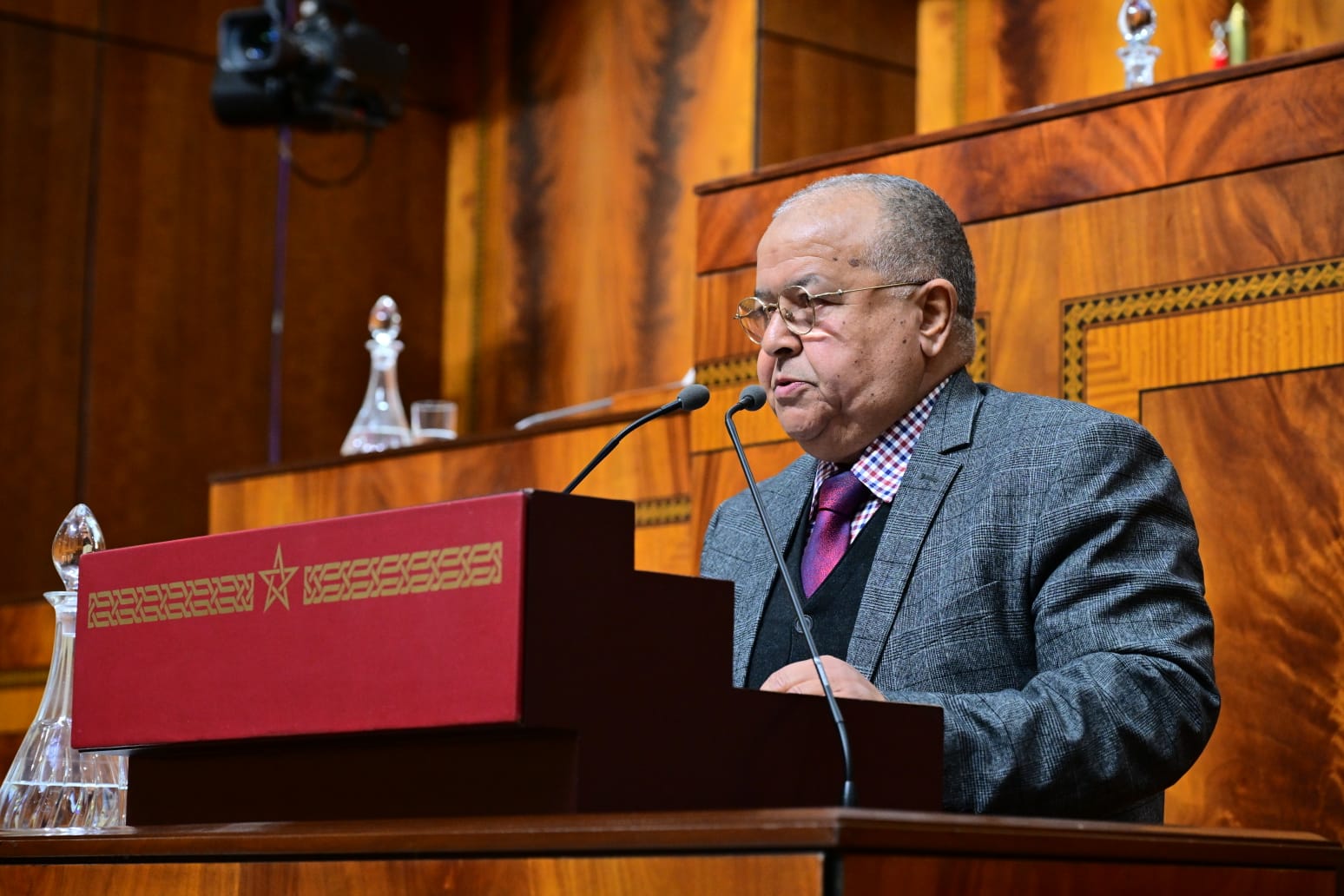 واعمرو برلماني السراغنة زمران يطالب التوفيق وزير الأوقاف باستكمال افتتاح مرافق المركب الديني بقلعة السراغنة ومسجد سيدي رحال