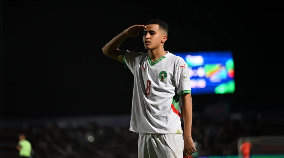 عبد الله وزان يتوج بجائزة أفضل هدف رفقة أياكس