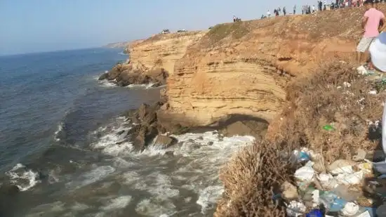 آسفي.. حادث سقوط مأساوي من أعلى “الجرف الصخري” ينهي حياة شاب