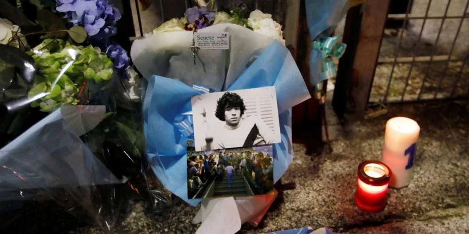 ابنة مارادونا تندد بـ”تلاعب” أطبائه بالعائلة