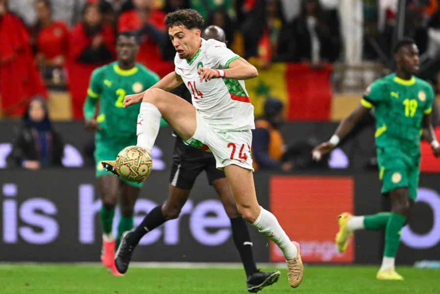 نائل العيناوي تحت مجهر ريال مدريد وبرشلونة ولايبزيغ