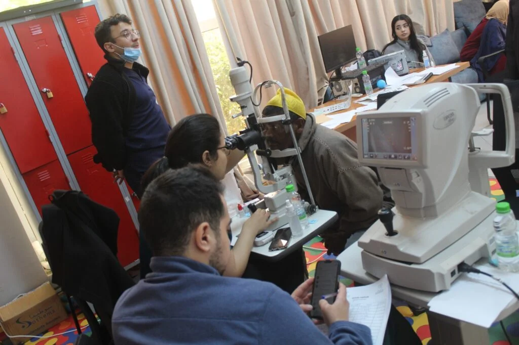 بمشاركة نحو 400 مستفيد في يومها الأول.. قافلة طبية متعددة التخصصات تحط الرحال بجماعة رأس العين