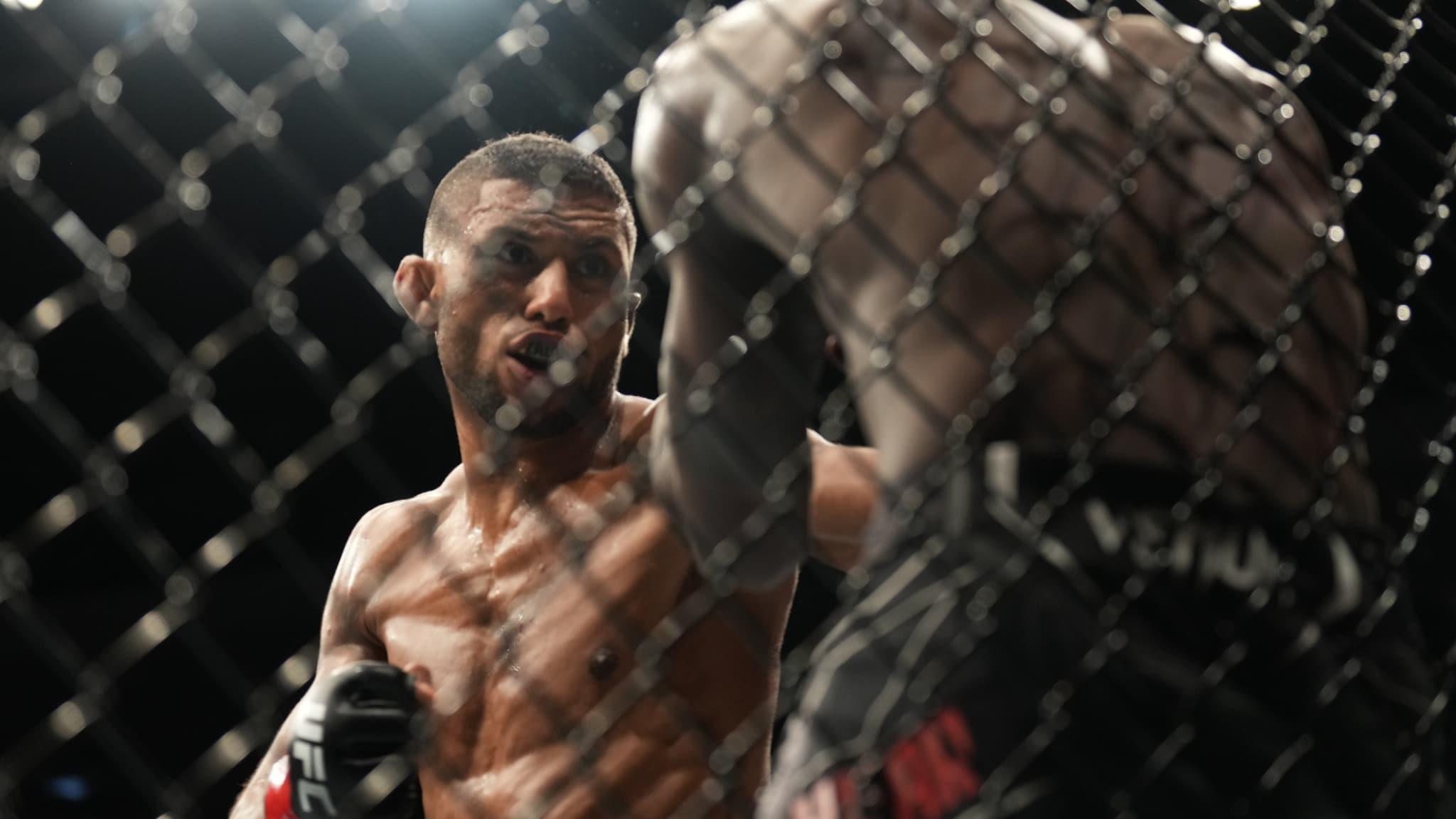 بعد 8 انتصارات متتالية المغربي يوسف زلال يخسر في مواجهة البطل السابق ألجامين ستيرلينغ