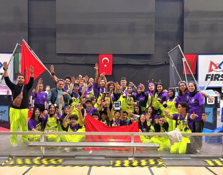 فريق مغربي يتوج بتركيا في أكبر مسابقات الروبوتيك العالمية