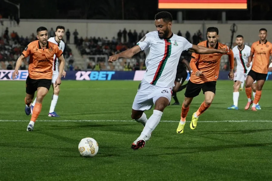 الجيش يصمد أمام نهضة بركان ويعبر إلى نهائي دوري أبطال إفريقيا