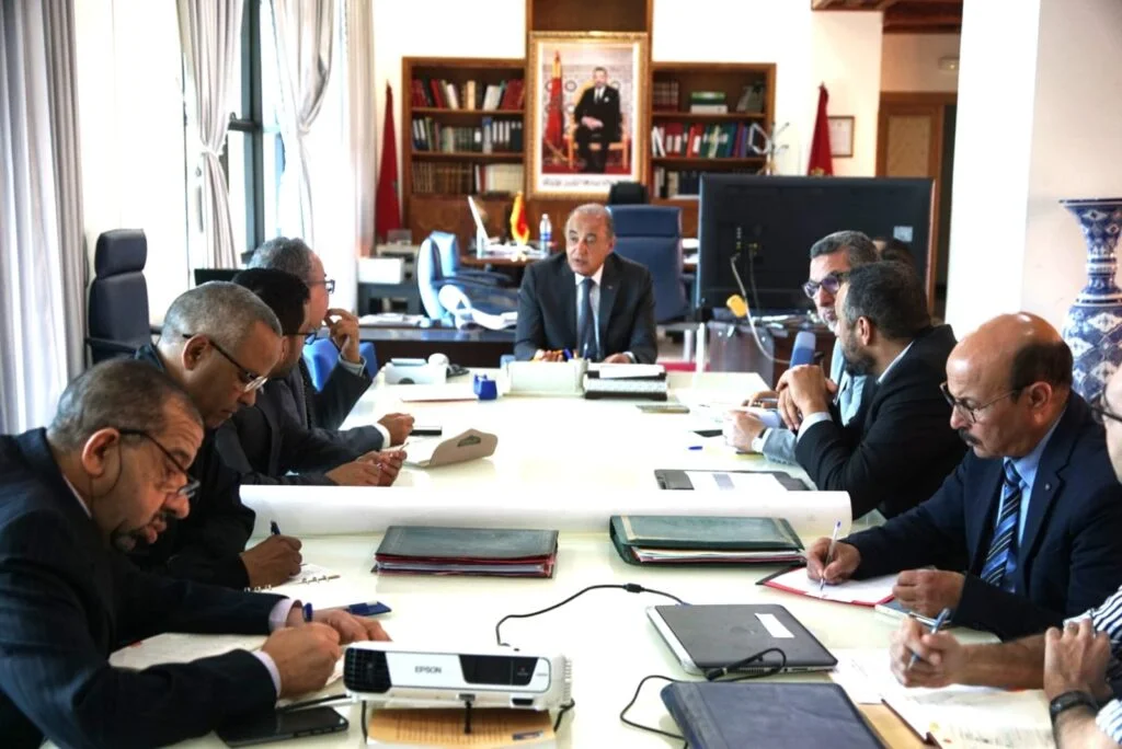 اليزيدي عامل قلعة السراغنة يستنفر المصالح التقنية لتأمين التزويد بالماء بتملالت وسيدي رحال