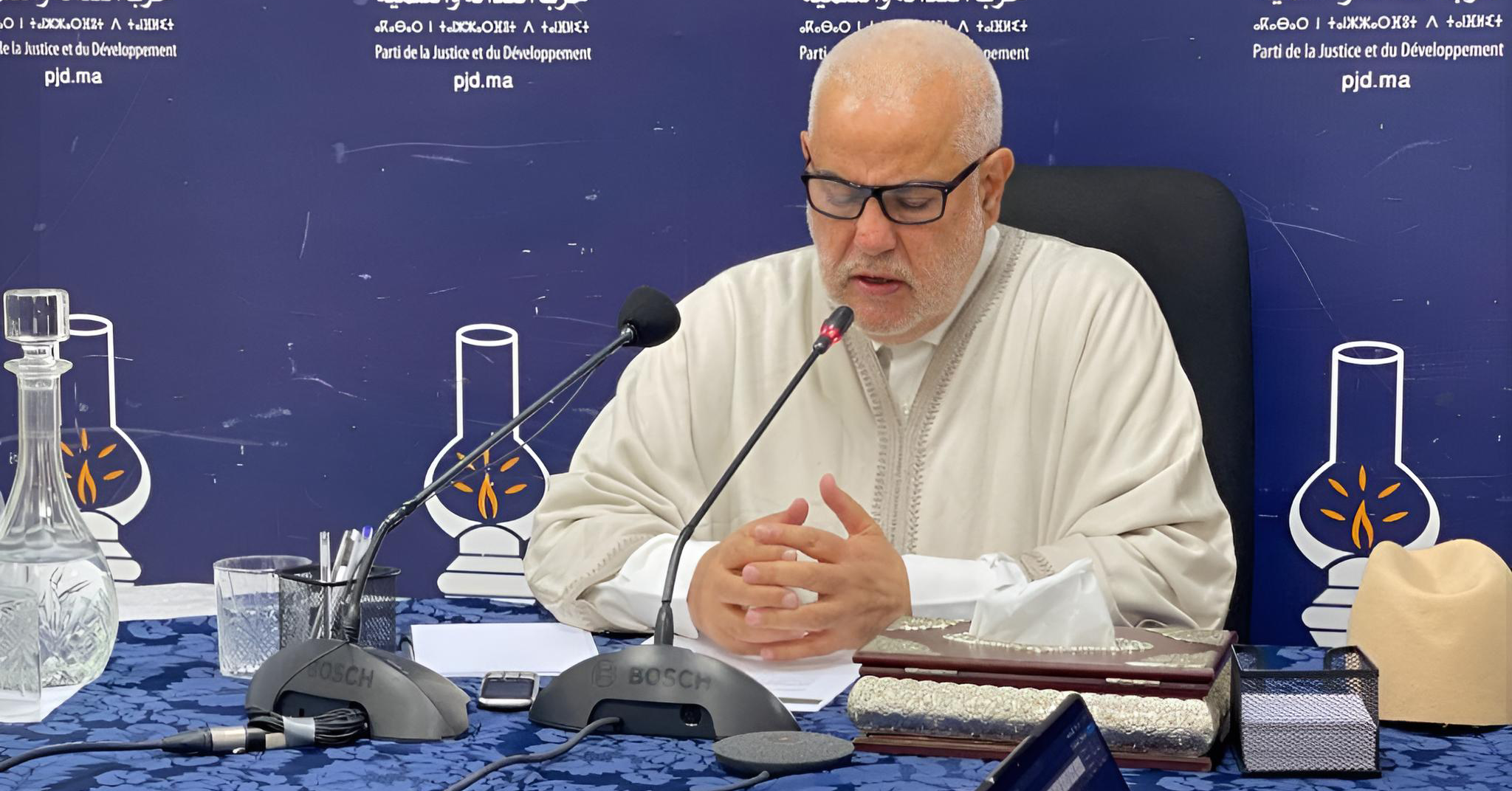 بنكيران يتبرأ من صفحات تحرض على الإرهاب