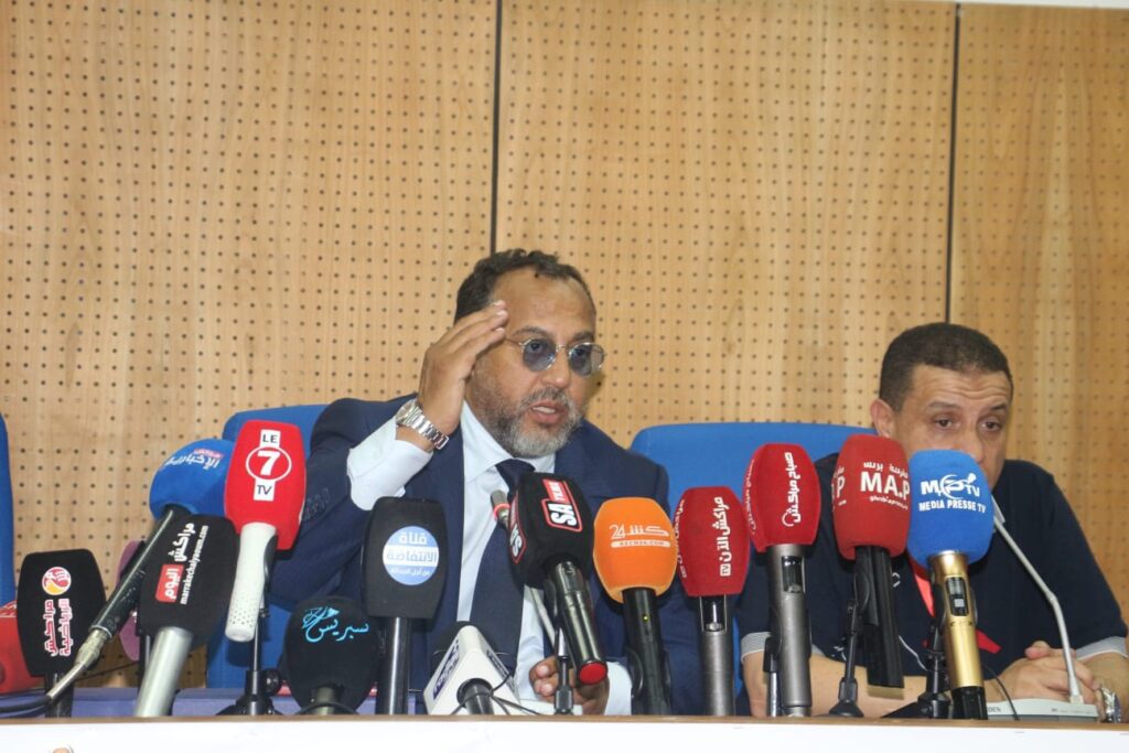 الكوكب المراكشي يشيد بوفاء جماهيره ببركان ويندد بأحداث ما بعد اللقاء