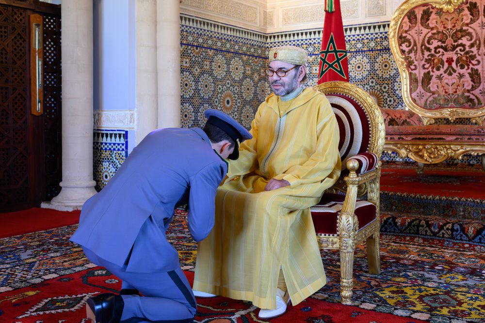 الملك محمد السادس يعين ولي العهد الأمير مولاي الحسن منسقاً لمكاتب ومصالح القيادة العامة للقوات المسلحة الملكية