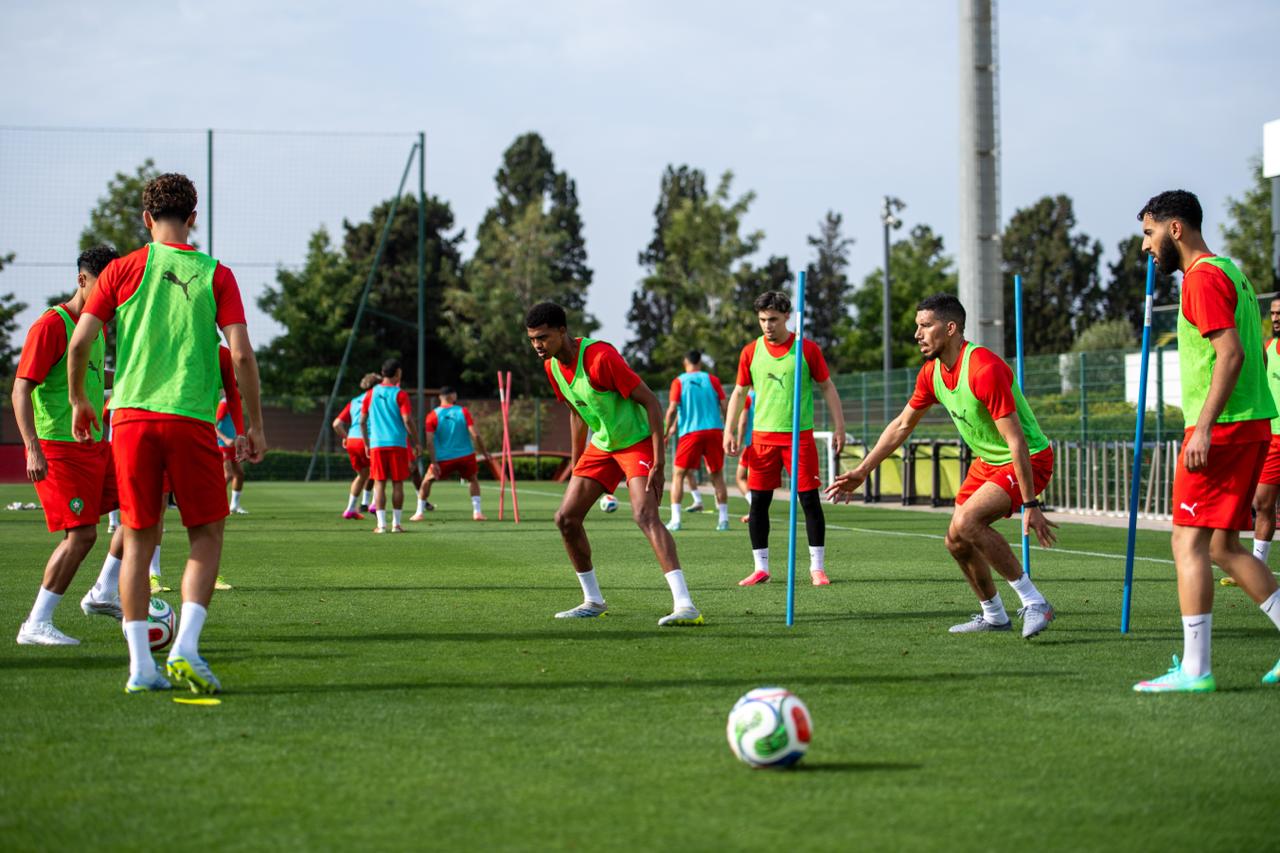 انطلاق التجمع الإعدادي للمنتخب الوطني قبل حسم “قائمة المونديال”