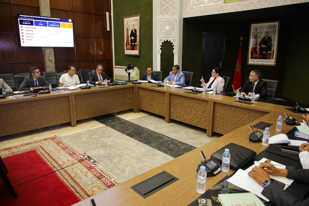 المنصوري تترأس اجتماعاً لتتبع مشاريع البنية التحتية واتفاقيات الشراكة بمراكش