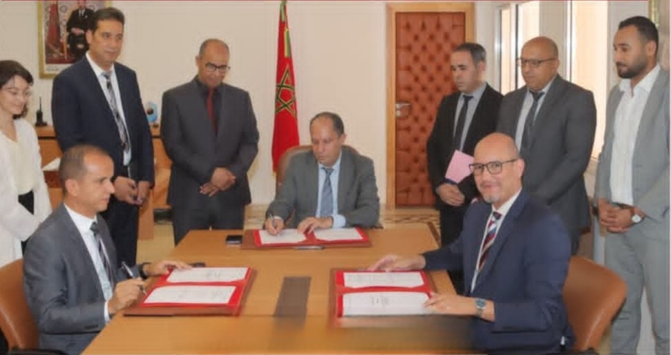 بشراكة مع المركز الجهوي للاستثمار.. توقيع اتفاقية إطار لتعزيز الجاذبية الترابية وتحفيز الاستثمار بإقليم اليوسفية