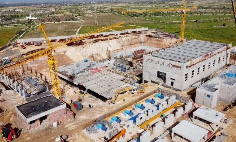 مراكش.. مشروع ربط المدينة بمحطة تحلية المياه بآسفي يدخل الخدمة قريباً لتعزيز الأمن المائي