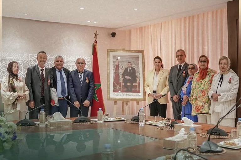 الوزيرة المنصوري تترأس حفل توشيح موظفي وزارة إعداد التراب الوطني بالأوسمة الملكية