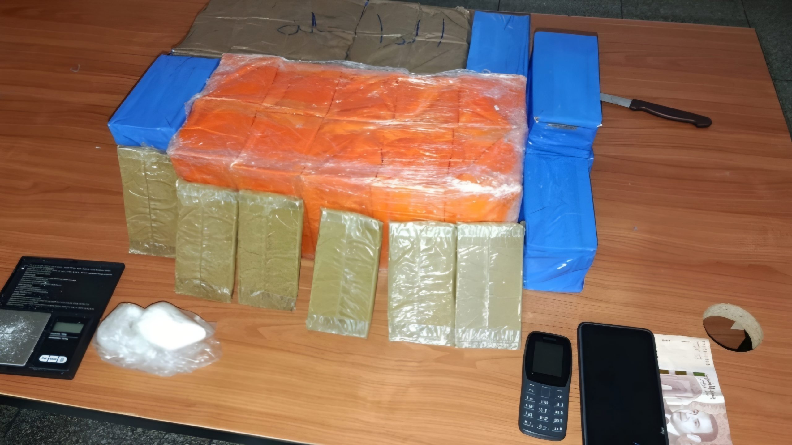مراكش.. توقيف شخص يشتبه في تورطه في الاتجار بالمخدرات وحجز كميات مهمة من المؤثرات العقلية