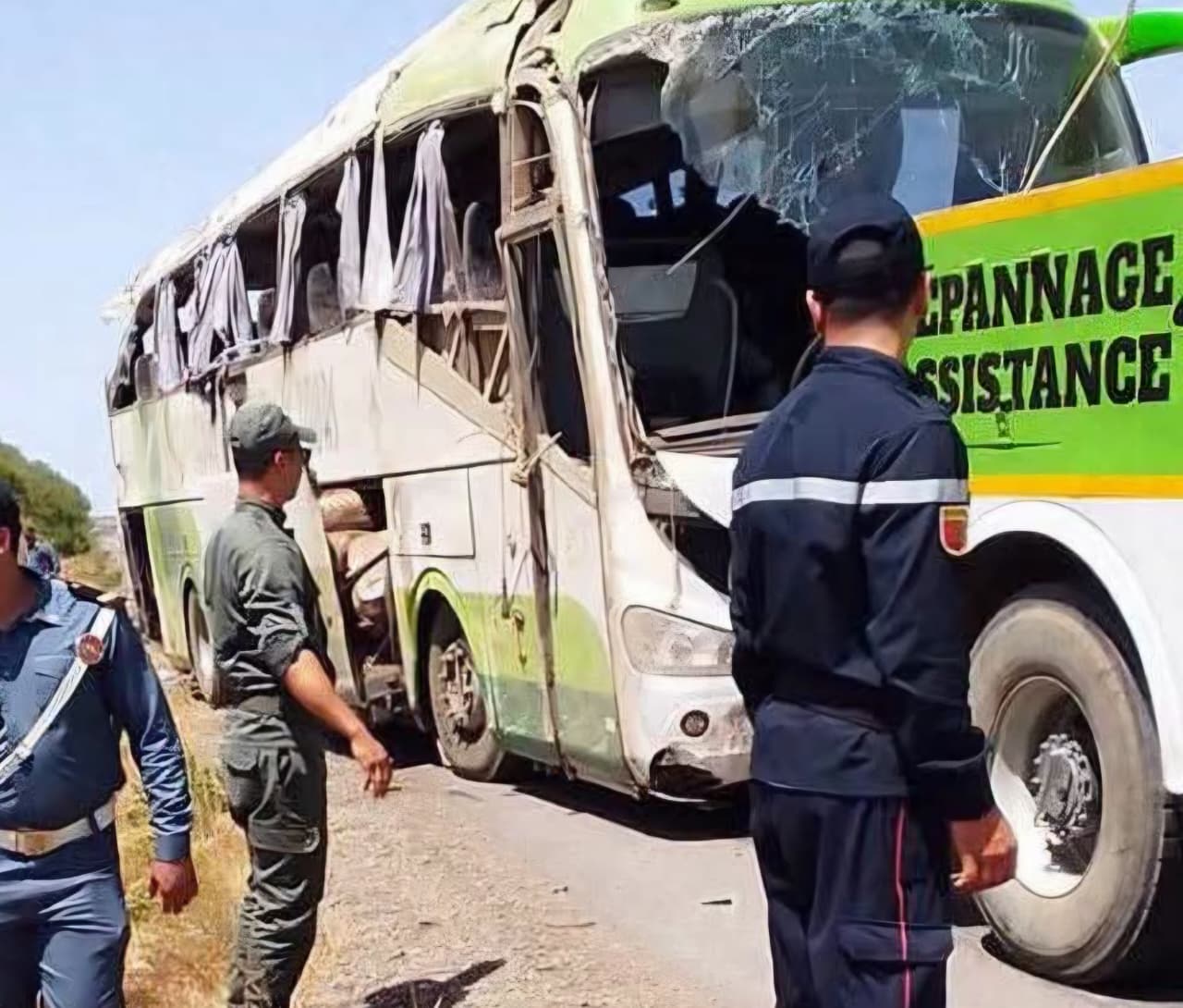 حادثة سير بالطريق السيار بين طنجة ومكناس تسفر عن إصابة 25 شخصاً