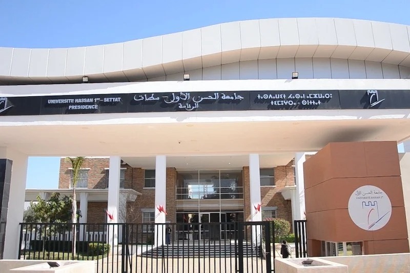 نقابة التعليم العالي بكلية اللغات بسطات تنتقد تدبير العمادة وتطالب بالعودة إلى الحوار