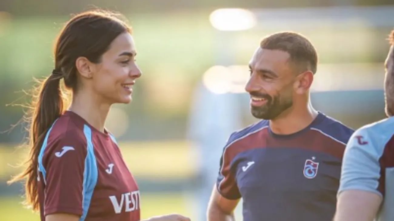 من هي.. تفاعل ومشاهدات مليونية لصلاح مع “إيشان أكسوي”