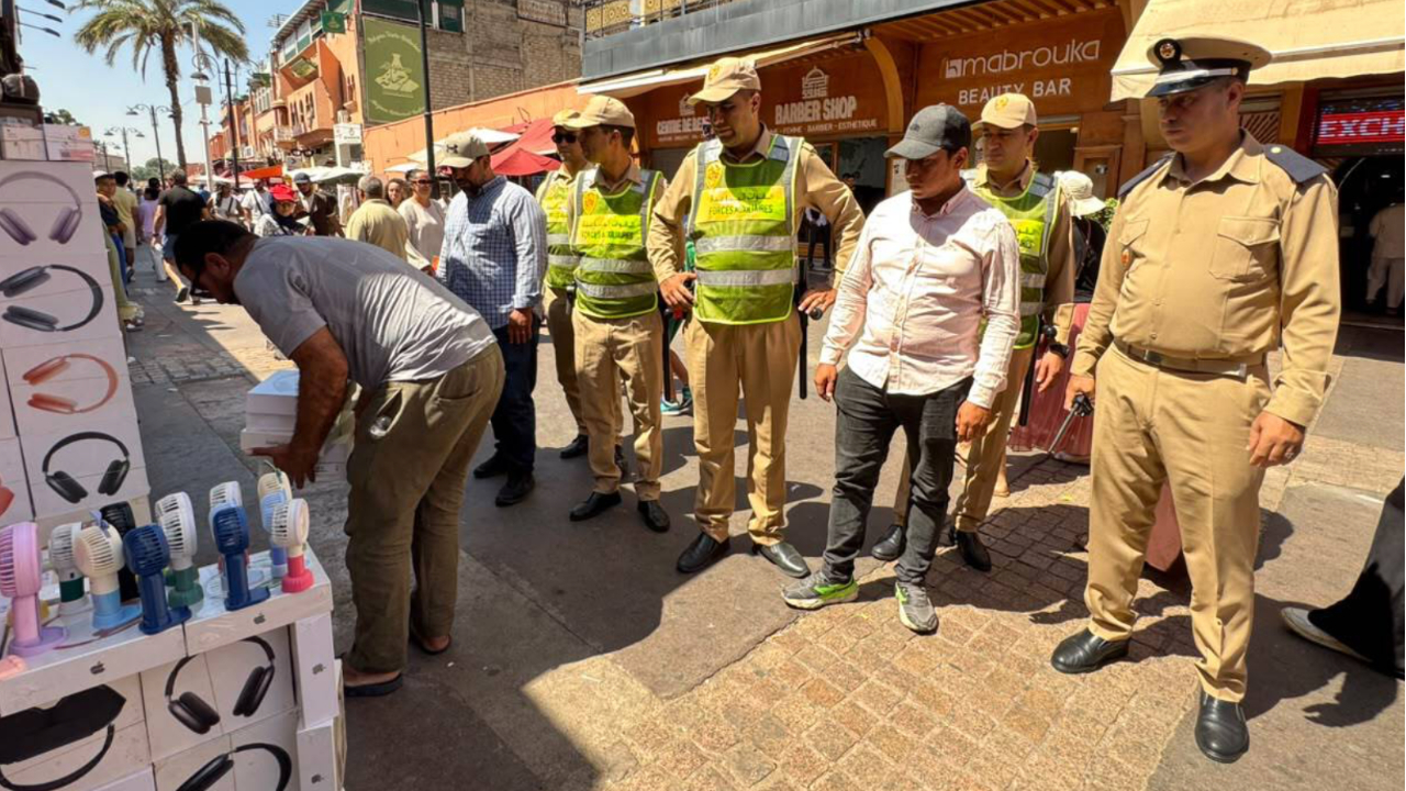 السلطات المحلية بالباهية تنفذ عملية ميدانية لإعادة تنظيم الفضاء العام وتحرير الملك العمومي