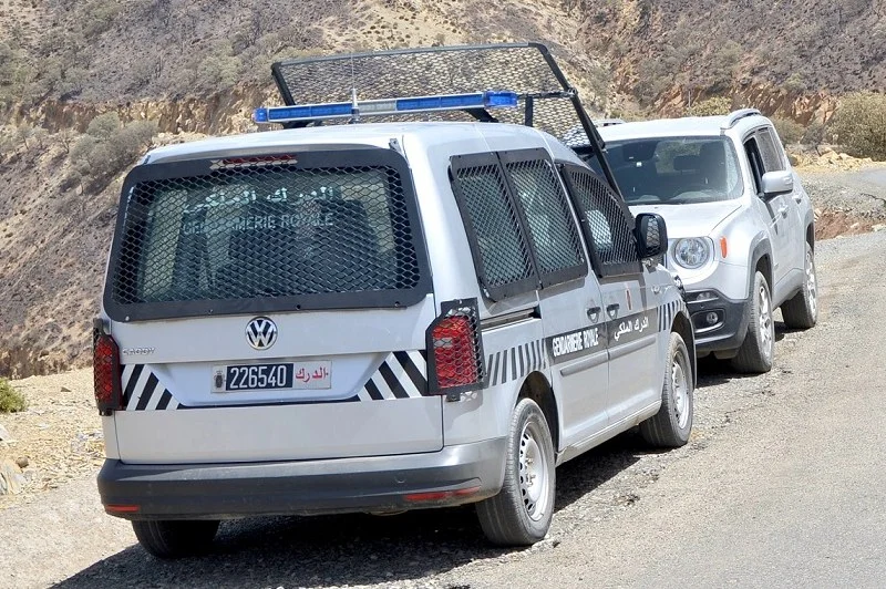 هدد الدّرك بسلاح أبيض و”بوطة”.. اعتقال “هايج” وتحرير فتاة احتجزها بمنزل