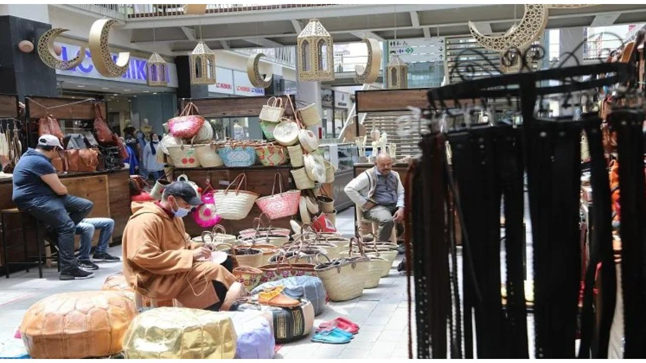 افتتاح المعرض الجهوي للصناعة التقليدية بطنجة بمشاركة حوالي 90 عارضا