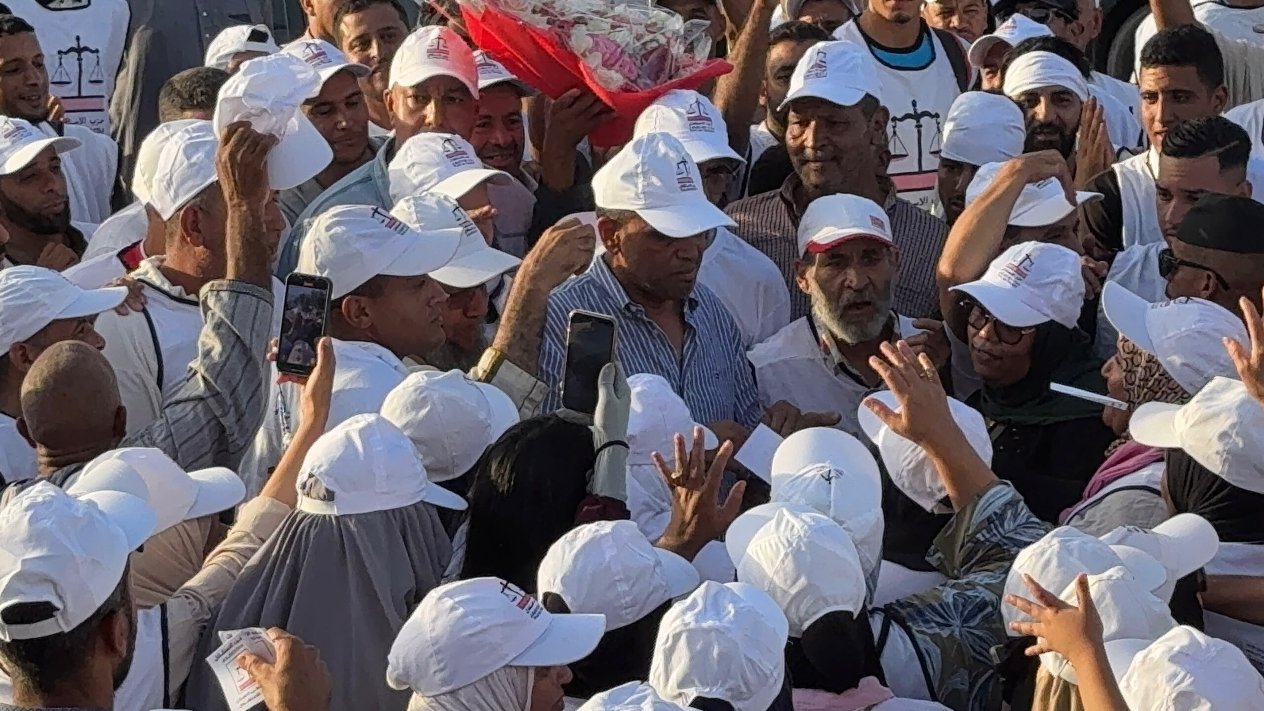 عبد الرزاق أحلوش يواصل حملته الانتخابية بالمنارة وينزل بـ”دوار رجال أحمر” بجماعة أكفاي
