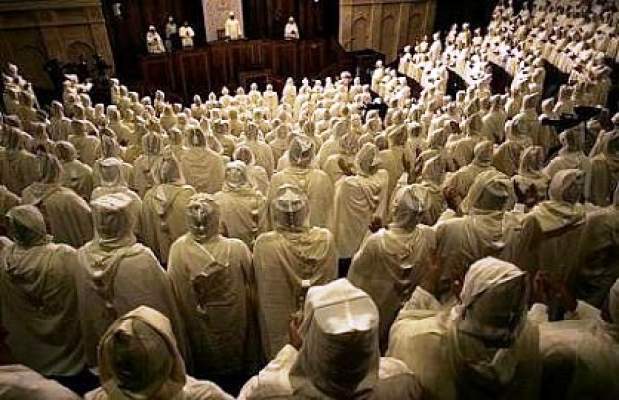 الترحال السياسي في المغرب.. عندما تتحول الانتخابات إلى “ميركاتو” حزبي