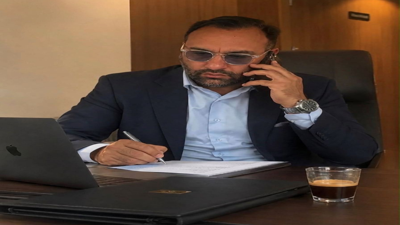 رضا الشرايبي.. العنوان الأبرز لخدمات «الكونسيرج الراقي» والتسهيل الإداري لمستثمري وزوار مراكش