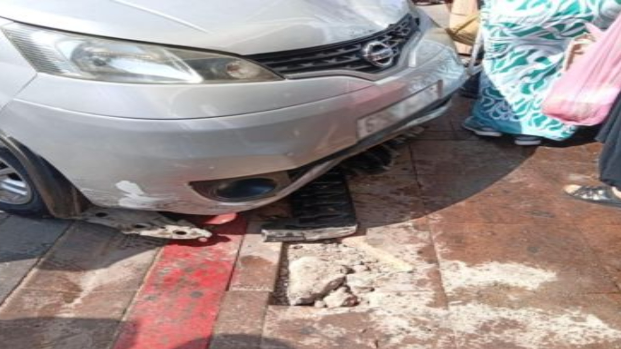مراكش.. إصابة ثلاثة سياح أجانب بجروح طفيفة إثر انحراف سيارة للنقل السياحي بساحة «القزادرية»