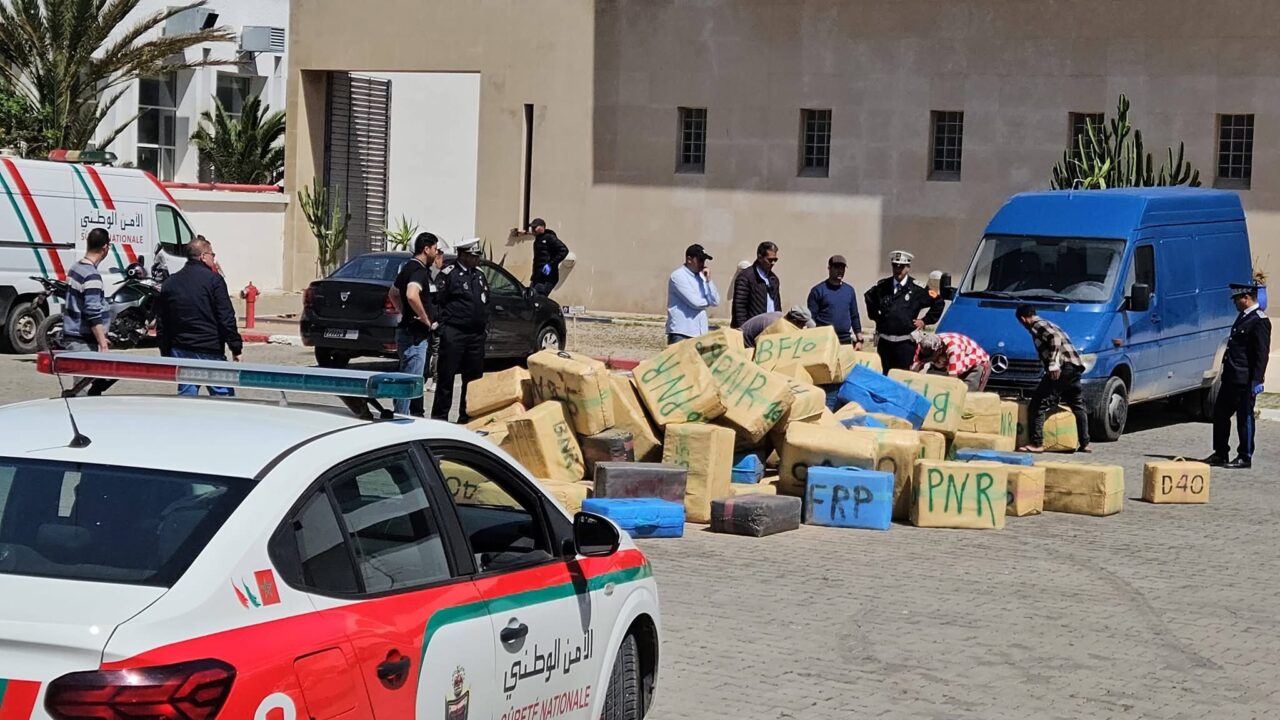 إحباط تهريب 238 كلغ من الشيرا واعتقال بلجيكي