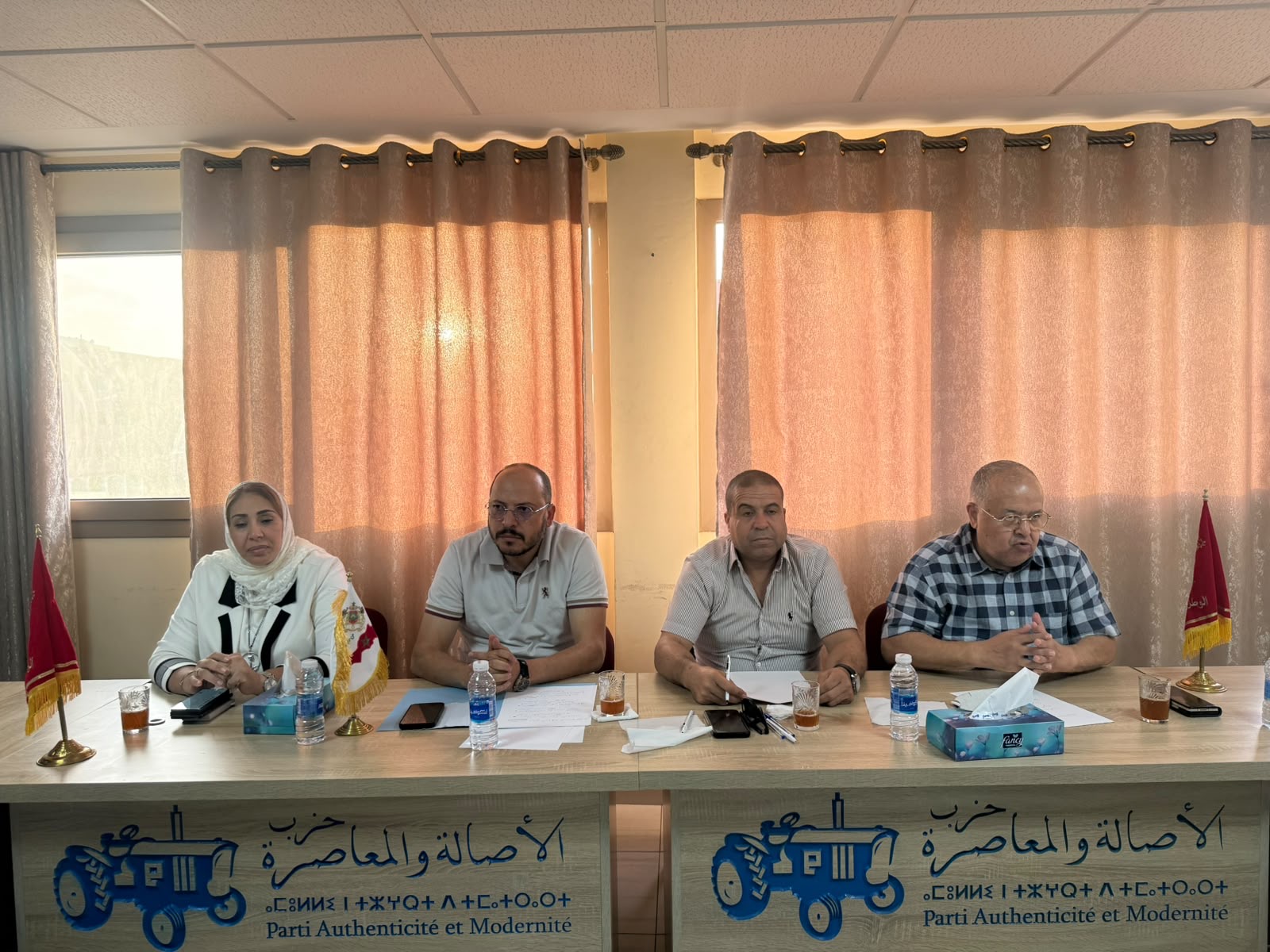 في إجتماع تنظيمي إقليمي لمنسقي جماعات الحزب.. بام قلعة السراغنة يتدارس برنامجا إقليميا موجها للجماعات المحلية