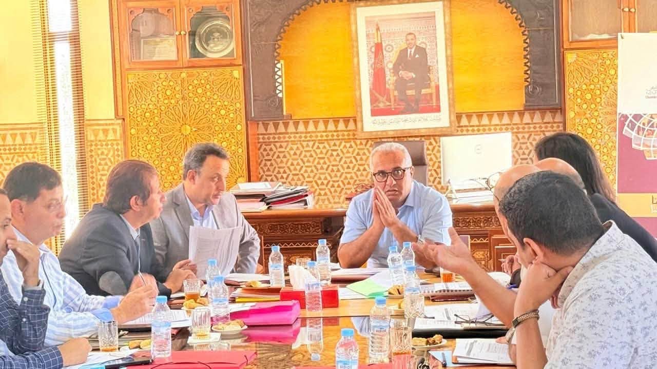 غرفة الصناعة التقليدية لجهة مراكش آسفي تتدارس استئناف عملية التصديق على مكتسبات التجربة المهنية للصناع