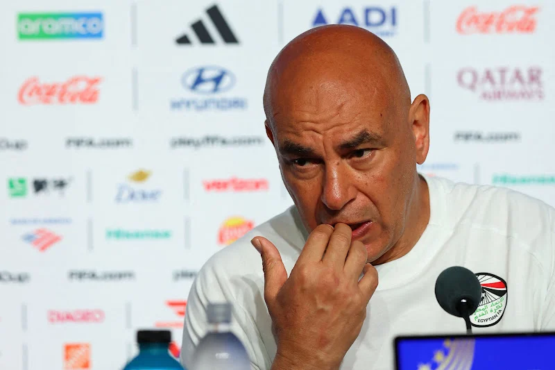 عقوبات المونديال.. “فيفا” توقف مدرب مصر 3 مباريات