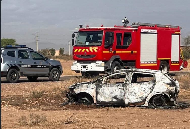 مراكش.. سائق سيارة أجرة ينجو من محاولة القتل وسرقة انتهت بإضرام النار في سيارته