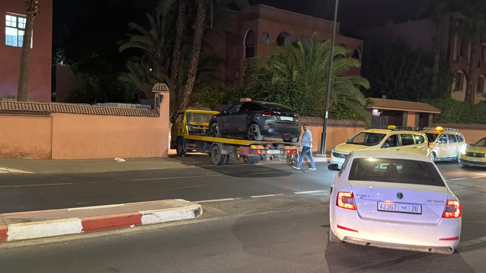 عاجل.. المركز القضائي بباب دكالة يوقف شخصين ويحجز سيارة محملة بالكوكايين والشيرا بضواحي مراكش