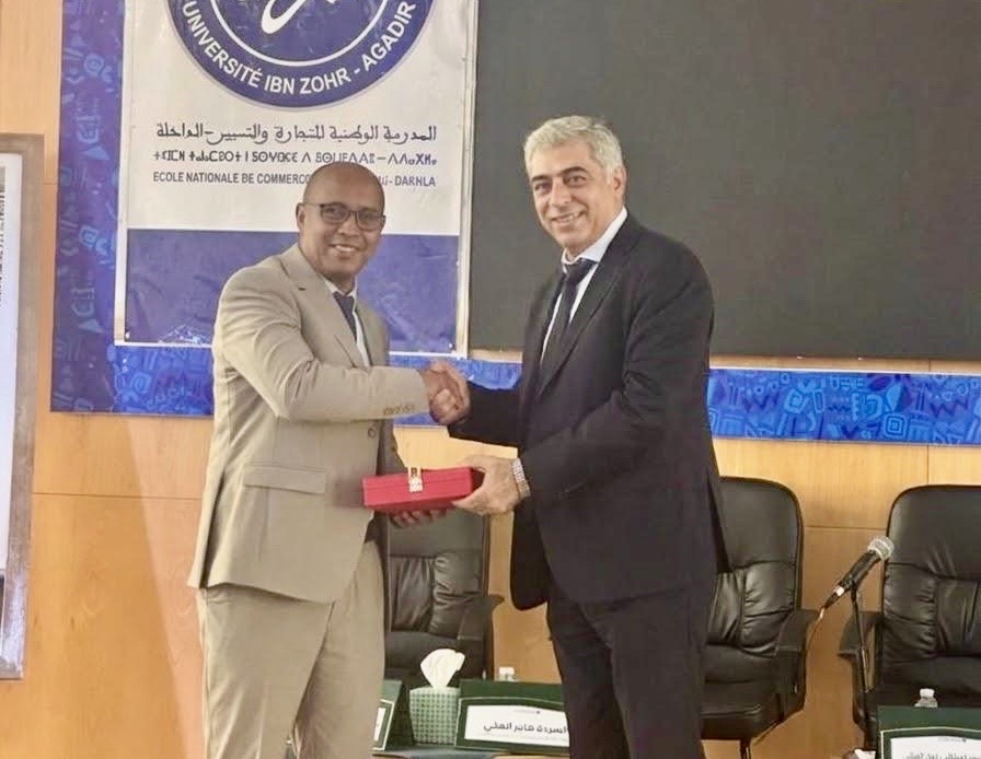 الباحث محمد المهدي أهل ميارة يفوز بالجائزة الوطنية حول دينامية المجال الصحراوي