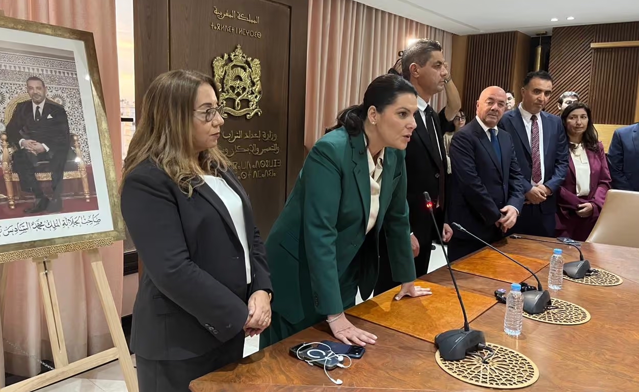 المنصوري مودعة وزارة الإسكان: ارتباطي بالقطاع سيظل قويا وأثق في بلفقيه وسعدي للنجاح